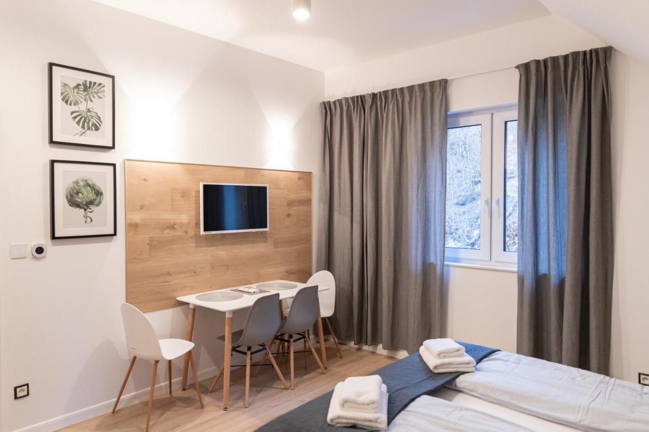 Apartamenty Pod Zamkiem W Janowcu Janowiec Exterior foto